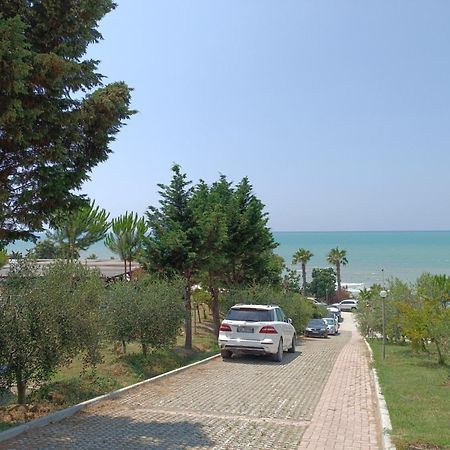 Plazhi Gjeneralit - Small Cabins - Bungalows - Apartaments - Villas - Suite Kavaje Exterior photo